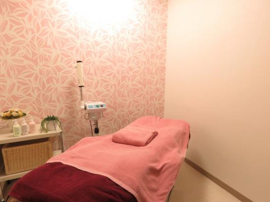 esthetic healing salon CORAZON八幡店(写真 1)